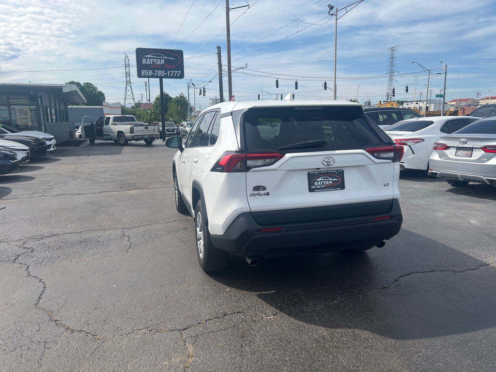 2022 Nissan Rogue Image 32