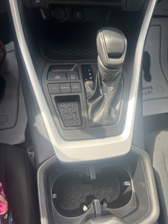 2022 Nissan Rogue Image 45