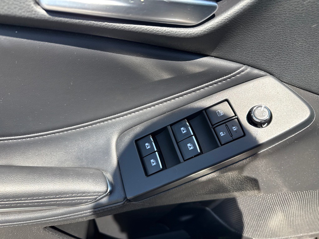 2019 Toyota Avalon Image 11