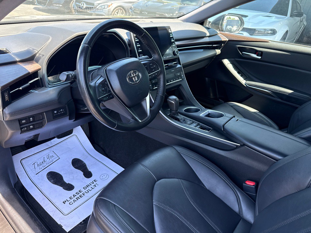 2019 Toyota Avalon Image 12