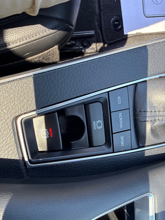 2019 Toyota Avalon Image 20