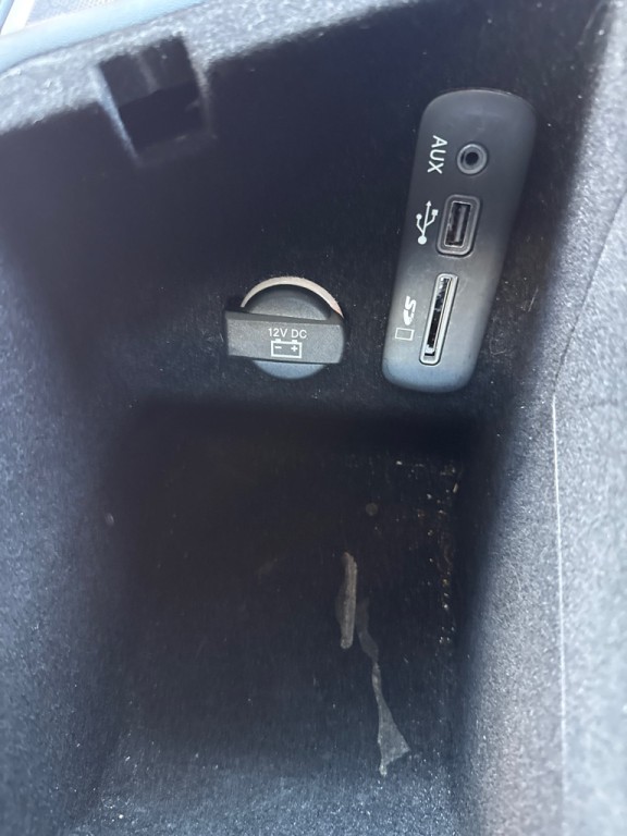 2015 Dodge Challenger Image 19