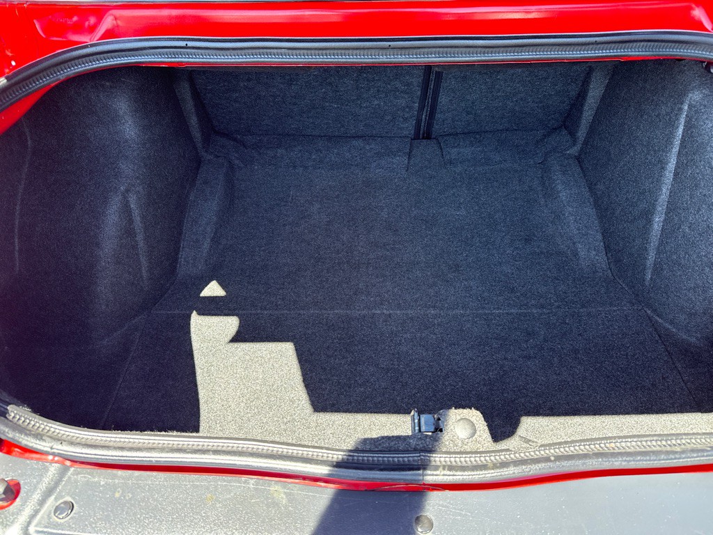 2015 Dodge Challenger Image 22