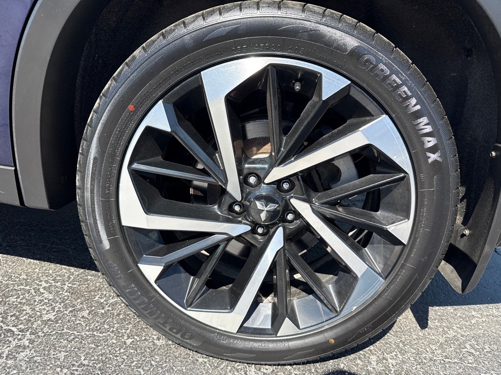 2022 Mitsubishi Outlander Image 10