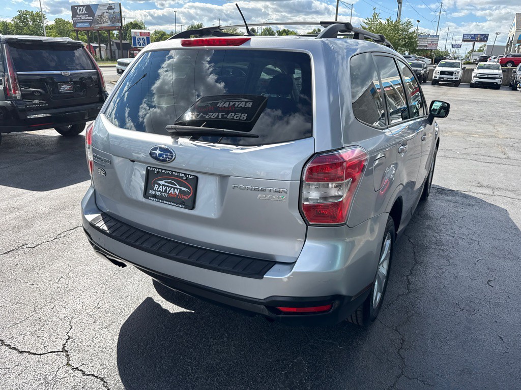 2015 Subaru Forester Image 5