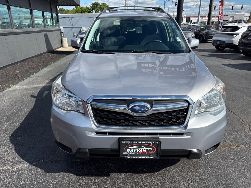 2015 Subaru Forester Image 9