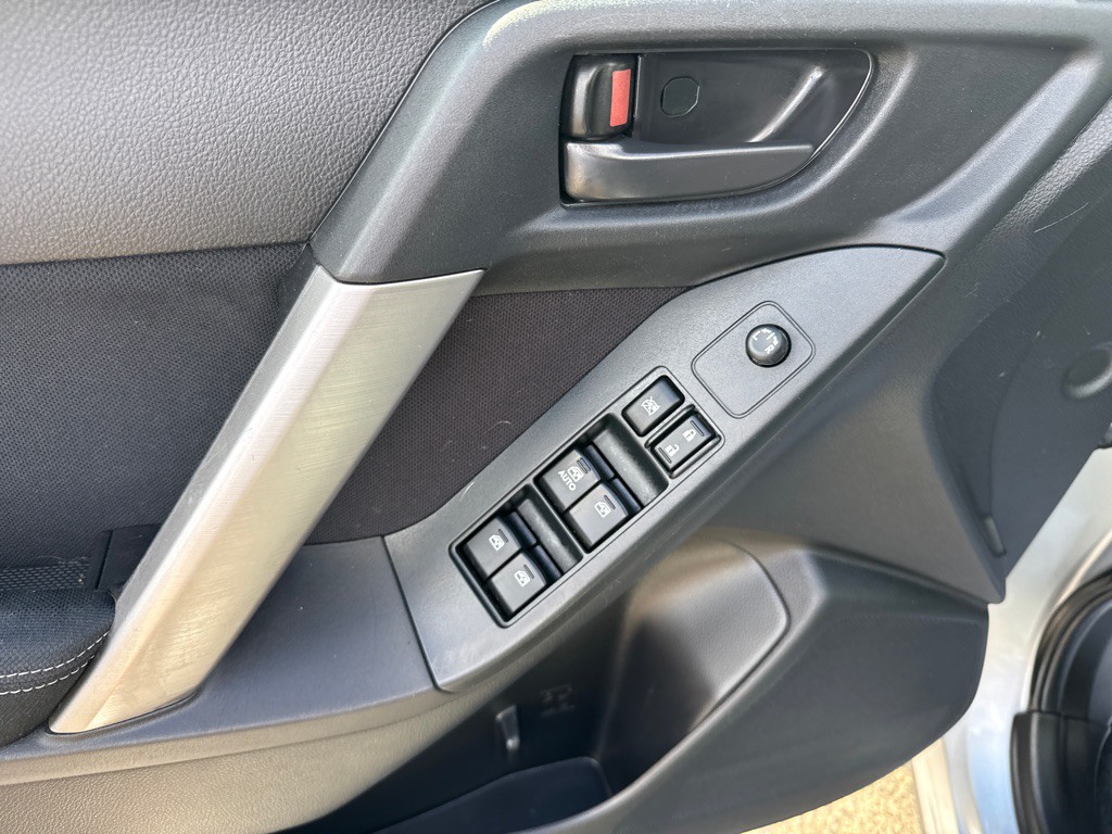 2015 Subaru Forester Image 14