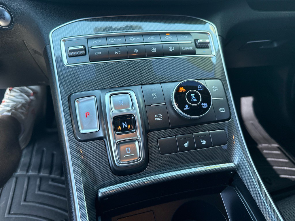 2021 Hyundai Santa Fe Image 16