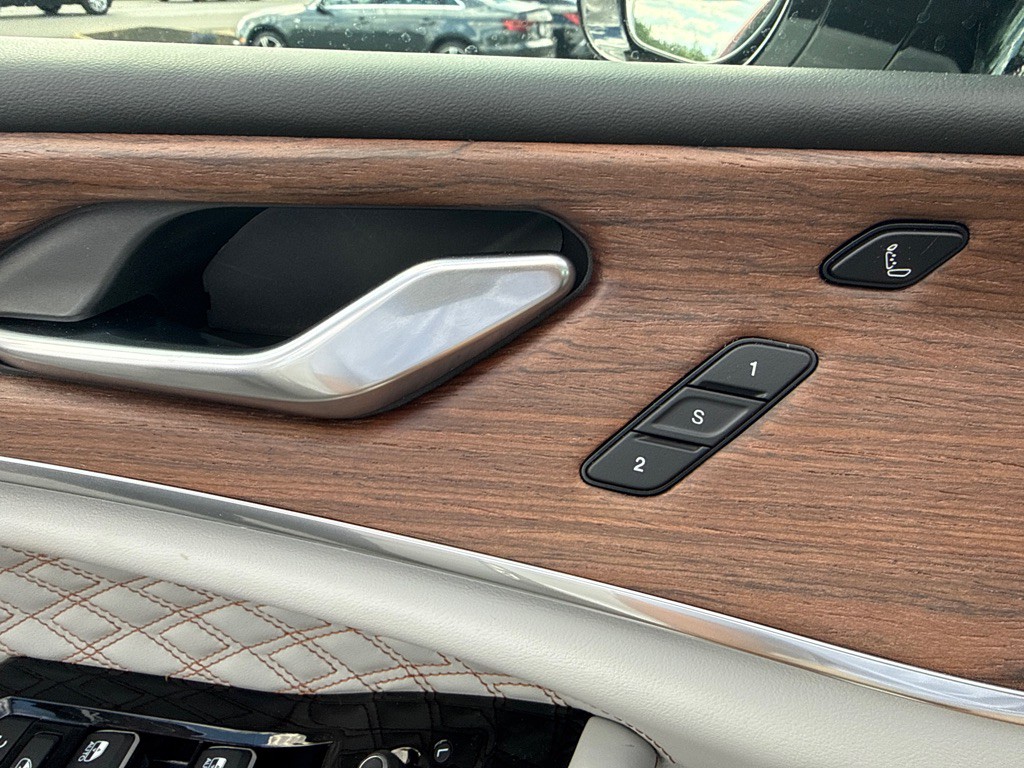 2022 Jeep Grand Cherokee Image 34