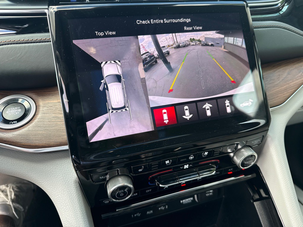 2022 Jeep Grand Cherokee Image 37