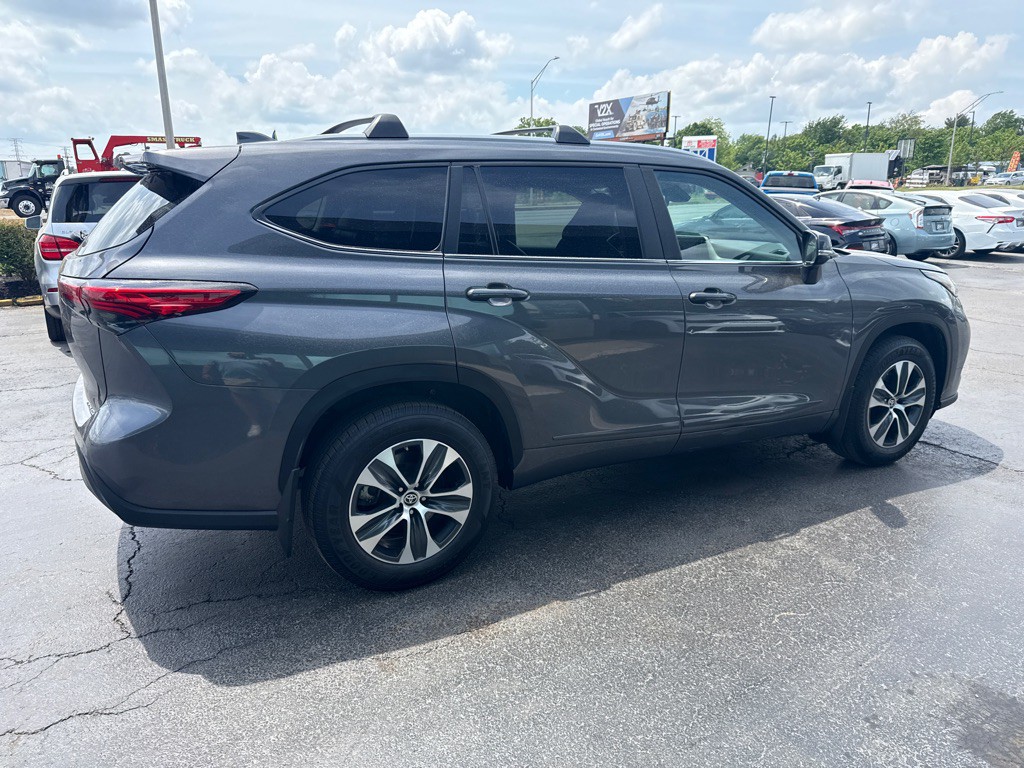 2023 Toyota Highlander Image 7
