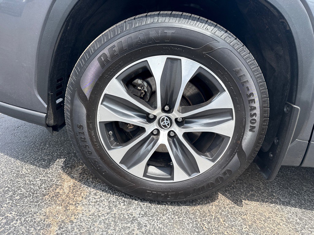 2023 Toyota Highlander Image 11