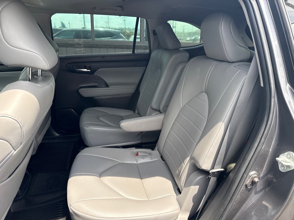 2023 Toyota Highlander Image 16