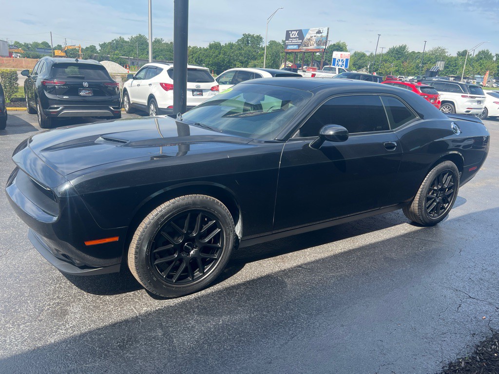 2020 Dodge Challenger Image 1