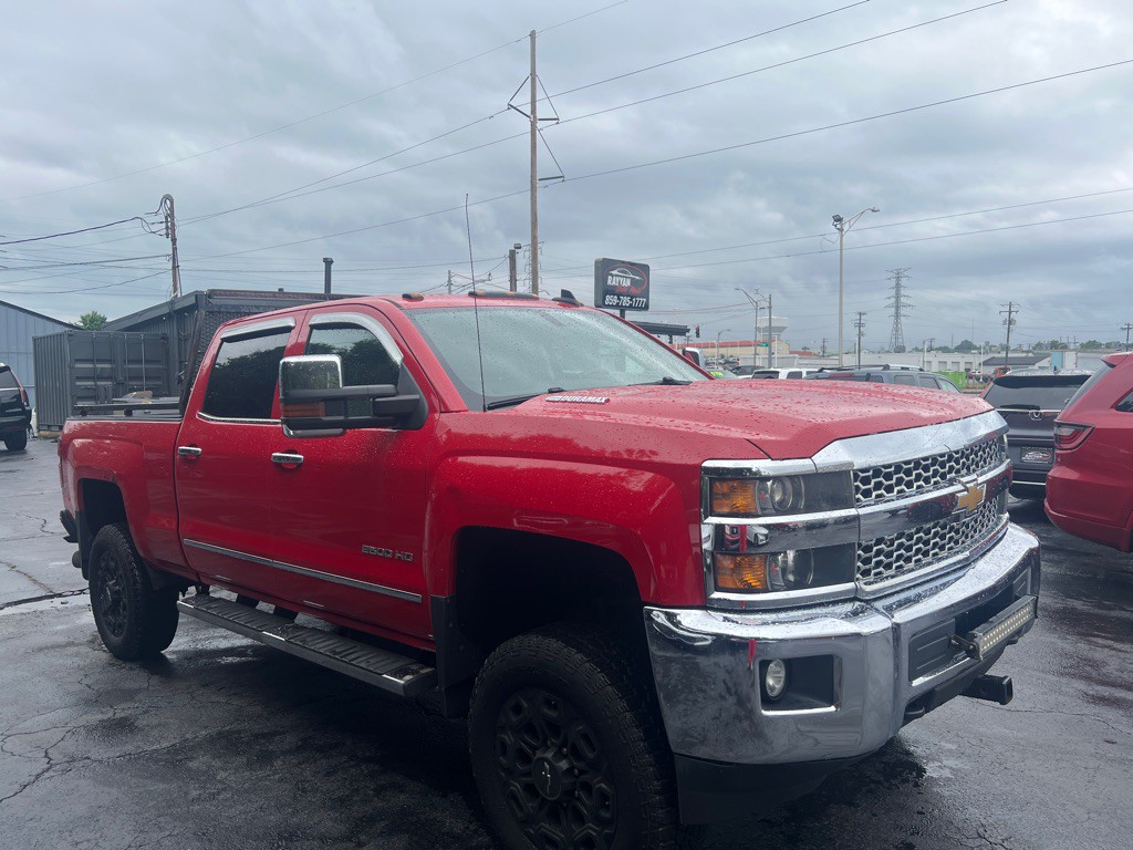 2015 Chevrolet Silverado 1500 Image 1
