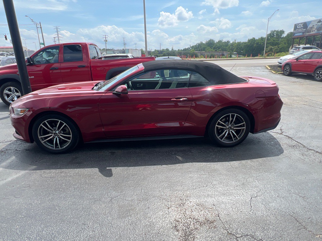 2017 Ford Mustang Image 10