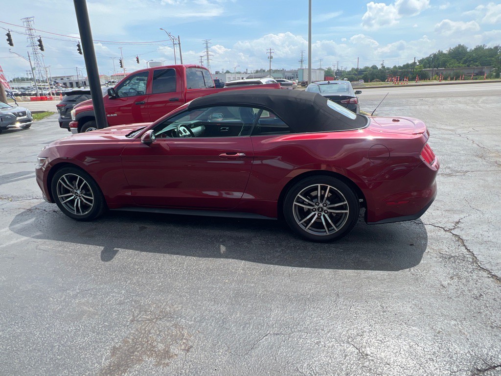 2017 Ford Mustang Image 11