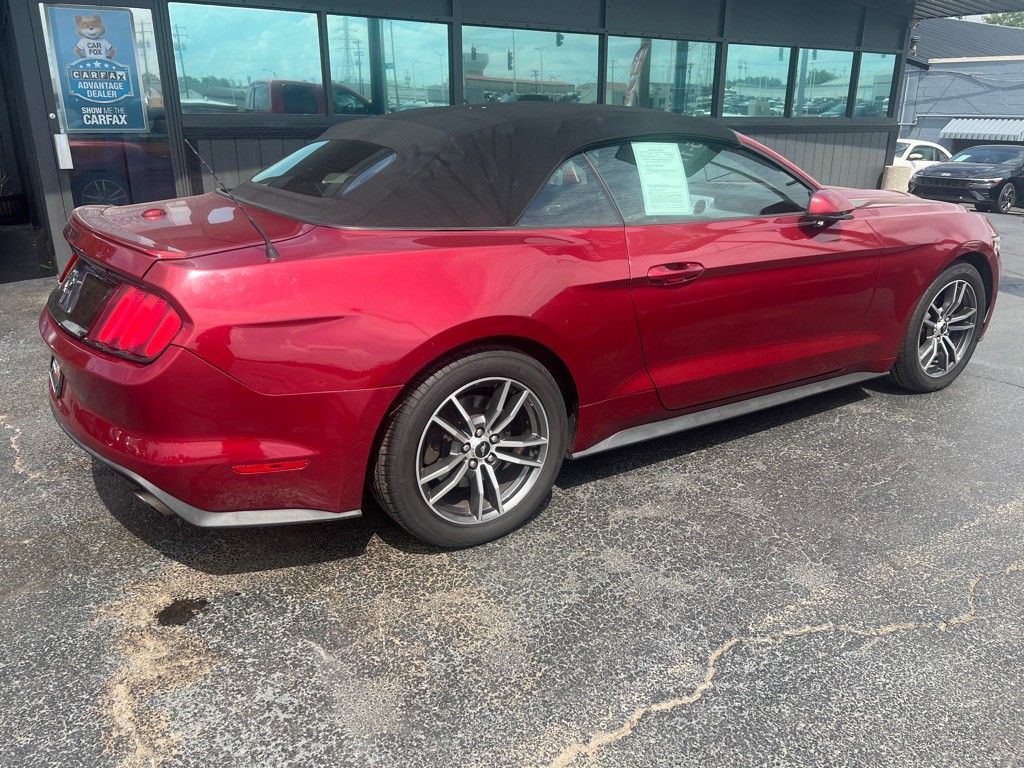 2017 Ford Mustang Image 18