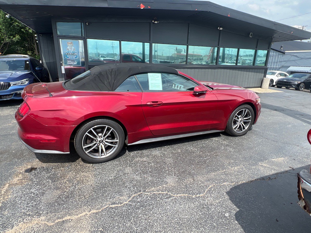 2017 Ford Mustang Image 19