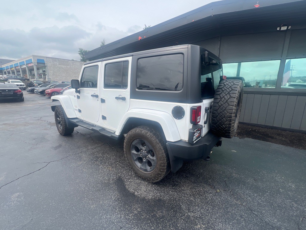 2013 Jeep Wrangler Image 10