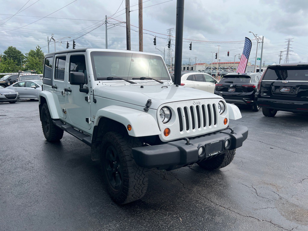 2013 Jeep Wrangler Image 3