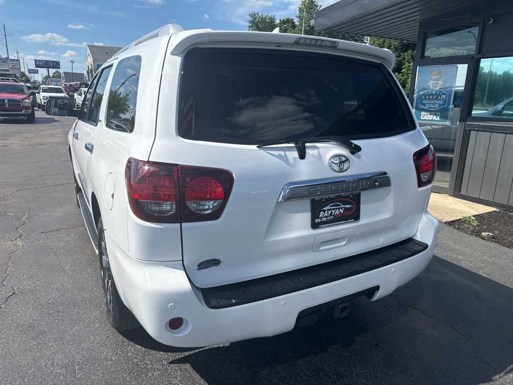 2019 Toyota Sequoia Image 4