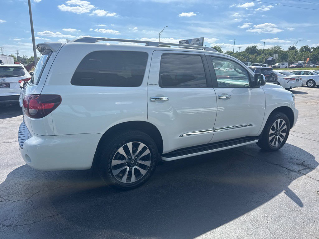 2019 Toyota Sequoia Image 6