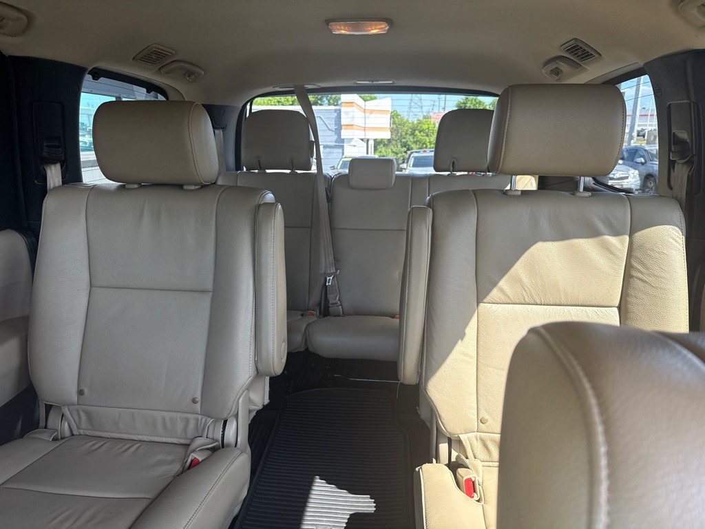 2019 Toyota Sequoia Image 18
