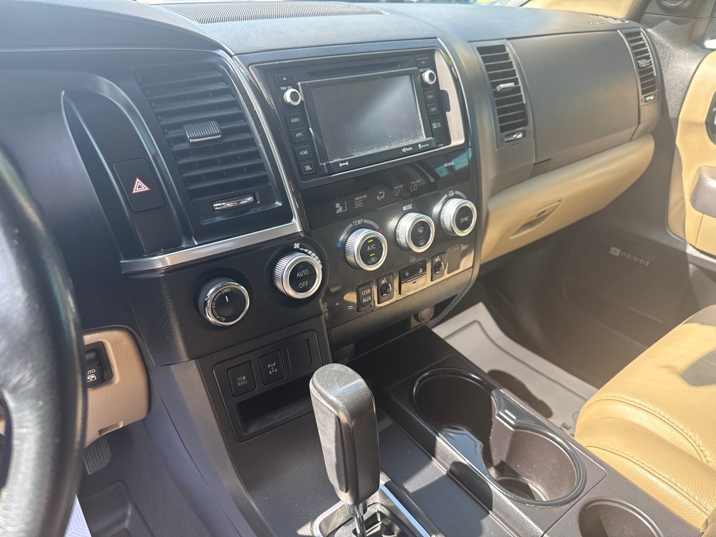 2019 Toyota Sequoia Image 19