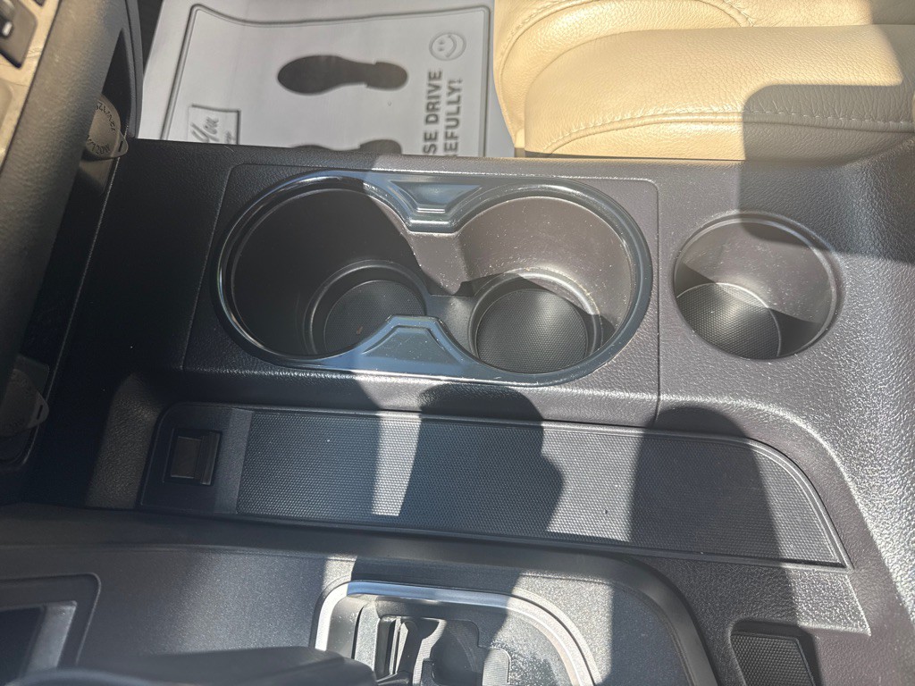 2019 Toyota Sequoia Image 22