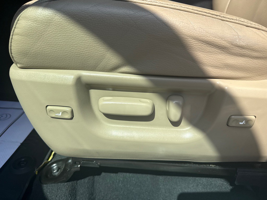2019 Toyota Sequoia Image 24