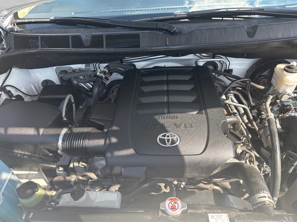 2019 Toyota Sequoia Image 34