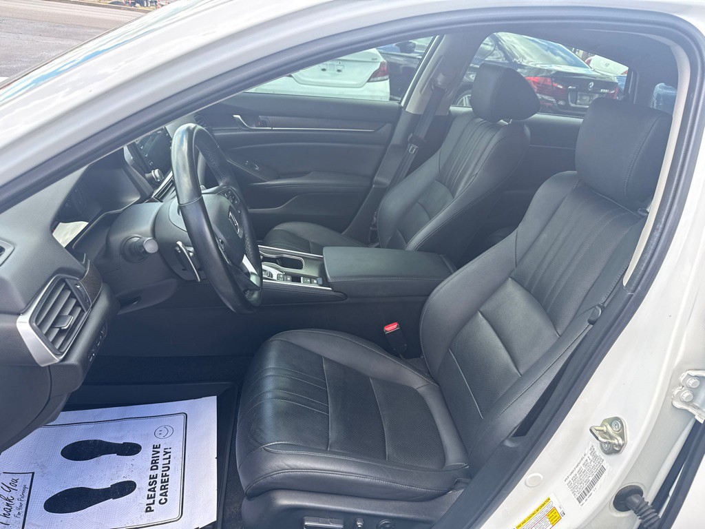 2020 Honda Accord Image 9
