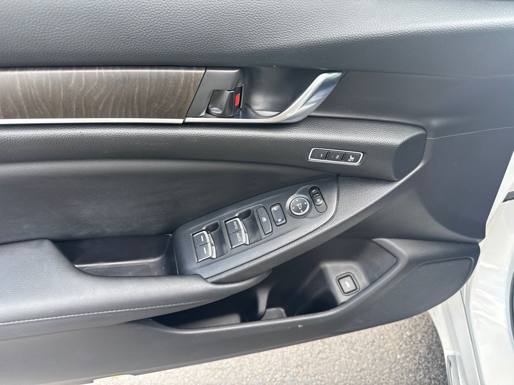 2020 Honda Accord Image 10