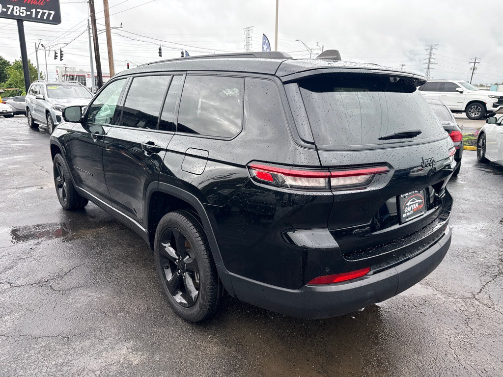 2023 Jeep Grand Cherokee Image 4