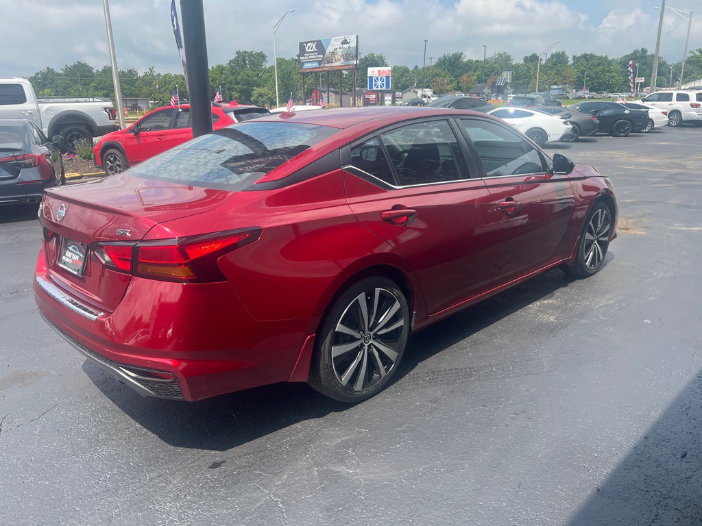2021 Nissan Altima Image 15