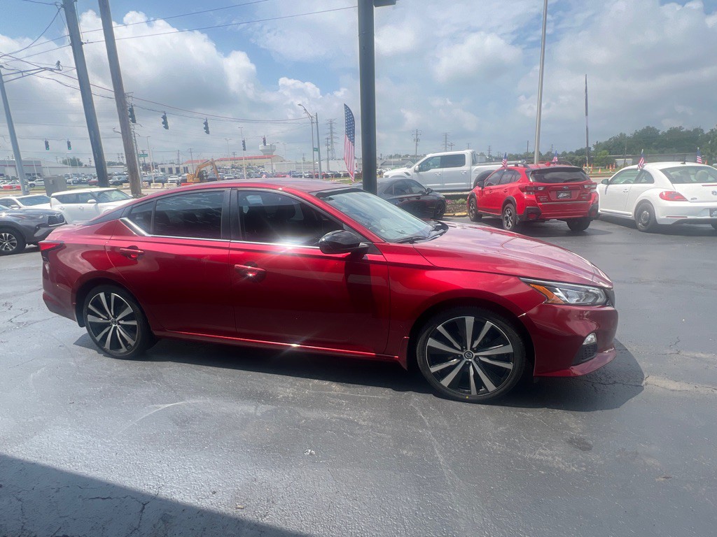 2021 Nissan Altima Image 18