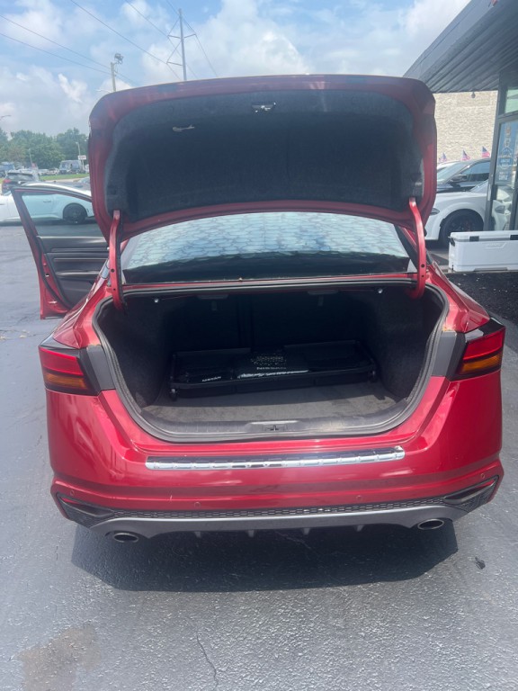 2021 Nissan Altima Image 25