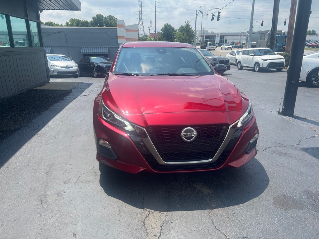 2021 Nissan Altima Image 5