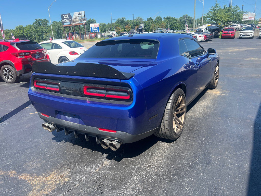 2021 Dodge Challenger Image 16