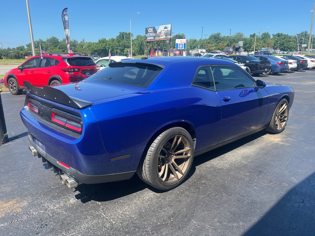 2021 Dodge Challenger Image 17