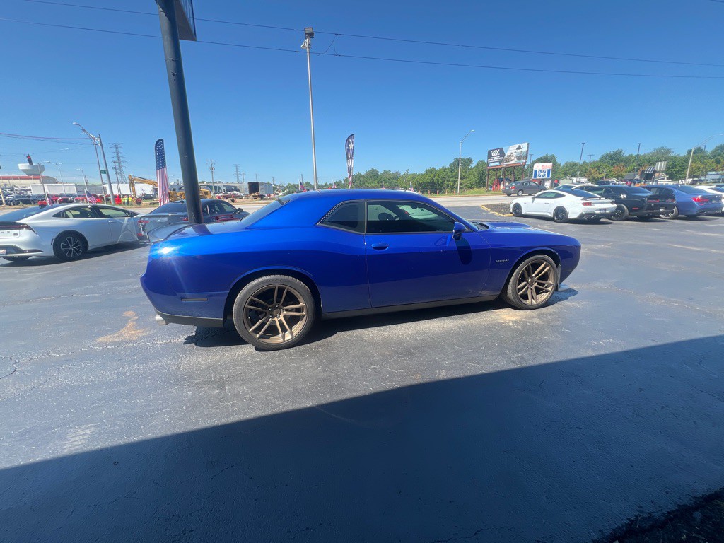 2021 Dodge Challenger Image 18