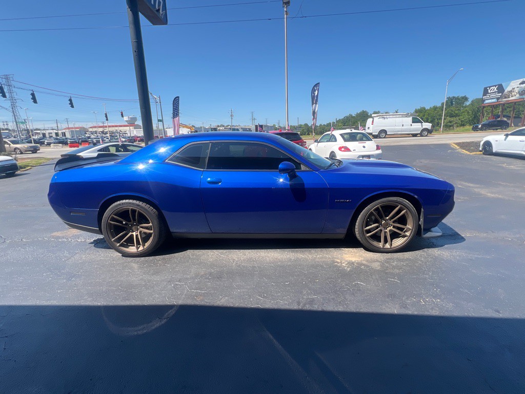2021 Dodge Challenger Image 19