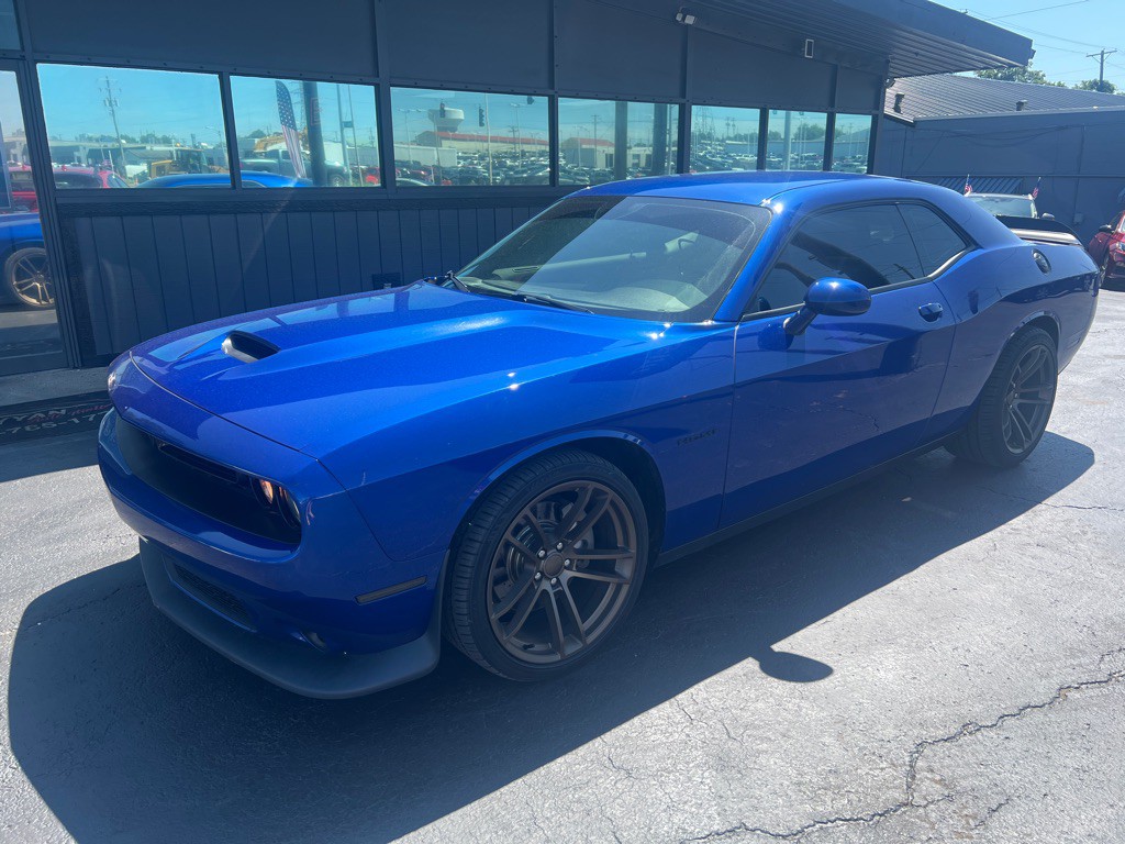 2021 Dodge Challenger Image 1