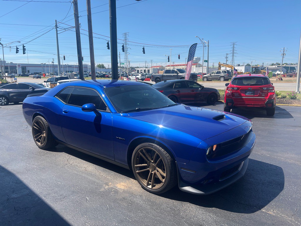 2021 Dodge Challenger Image 2