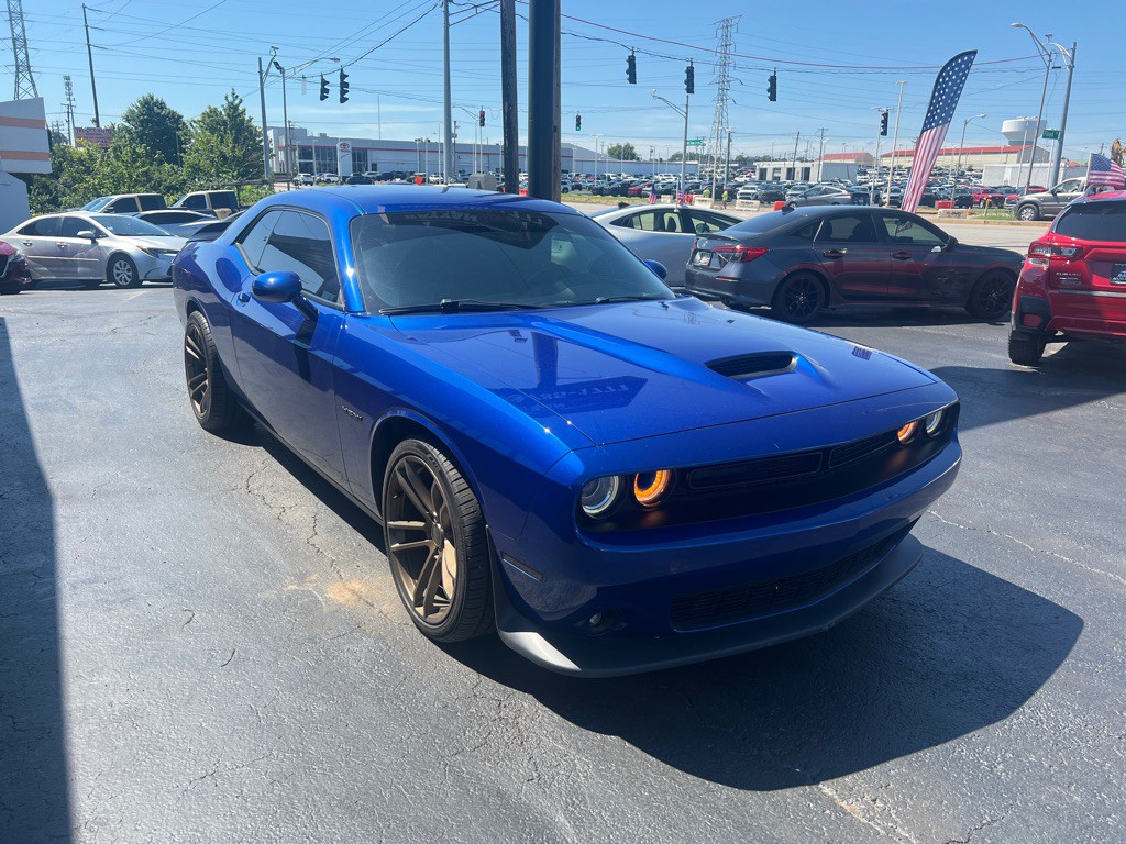 2021 Dodge Challenger Image 3