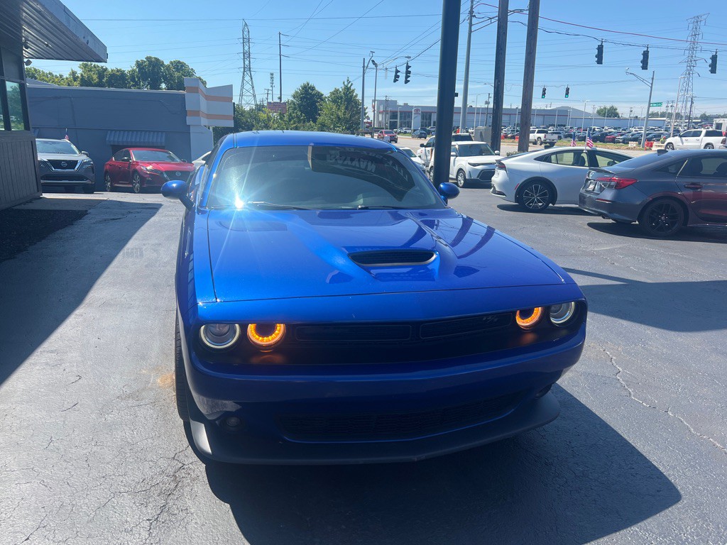 2021 Dodge Challenger Image 4
