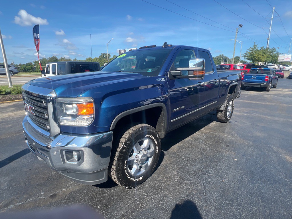 2016 GMC Sierra Image 1
