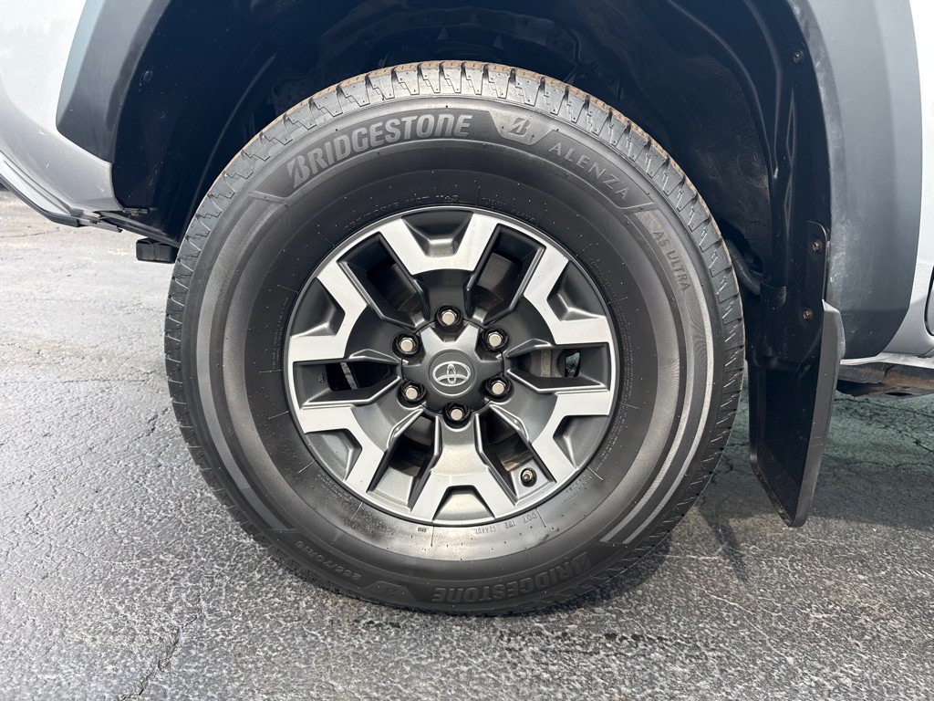 2021 Toyota Tacoma Image 11