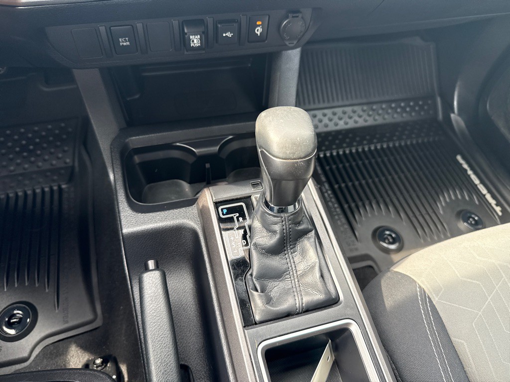 2021 Toyota Tacoma Image 16